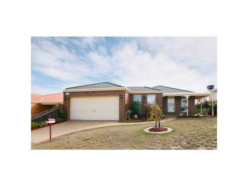 5 Lucy Hill Rise, Rowville VIC 3178