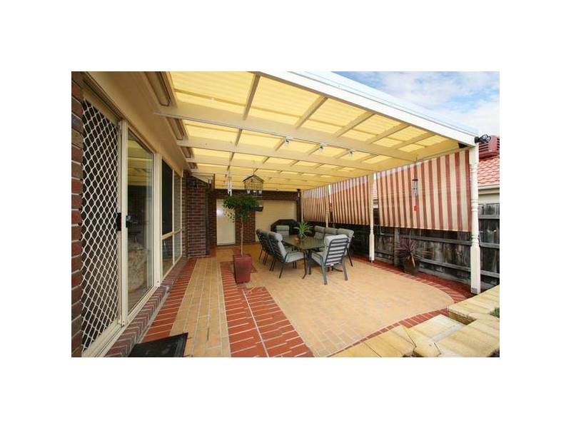 5 Lucy Hill Rise, Rowville VIC 3178