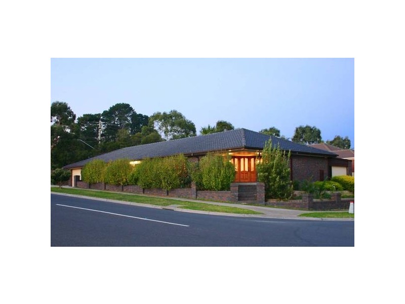 1 Yvette Drive, Rowville VIC 3178