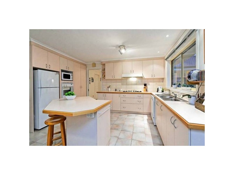 9 Comfort Close, Rowville VIC 3178