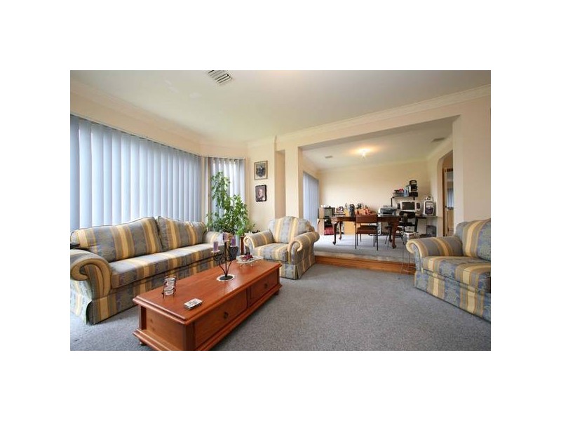 10 Palm Court, Lysterfield VIC 3156