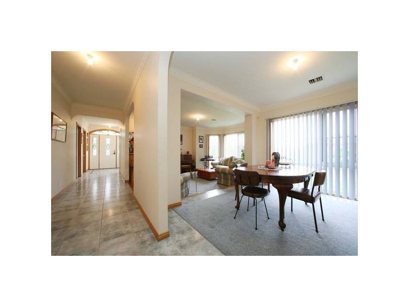 10 Palm Court, Lysterfield VIC 3156