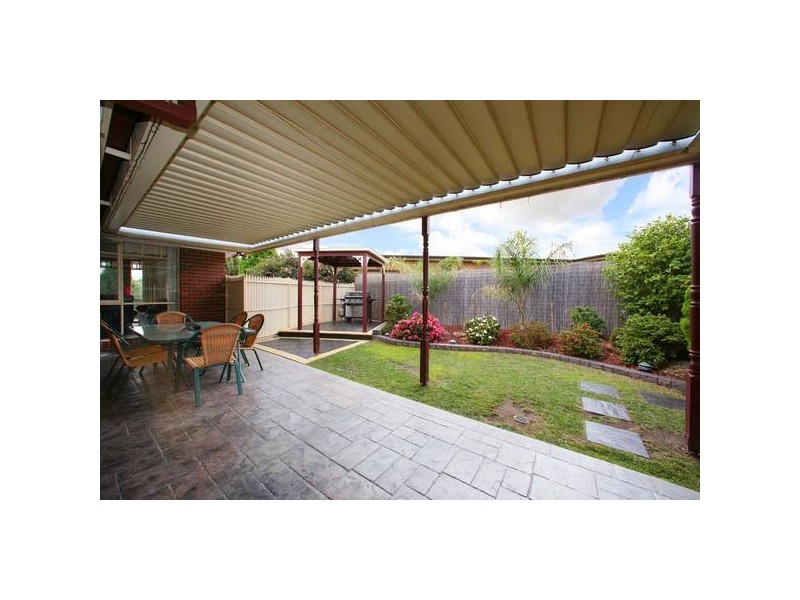 345 Dandelion Drive, Rowville VIC 3178