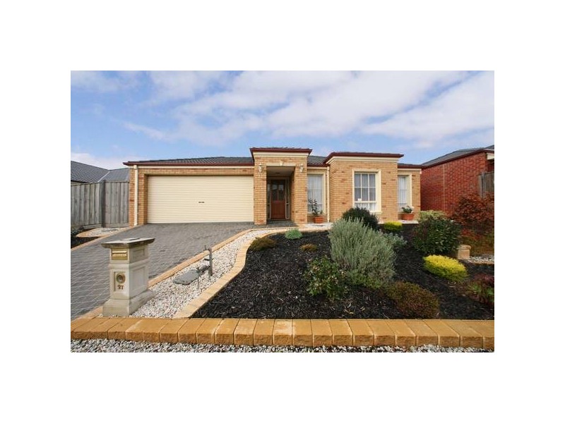 27 Ellendale Street, Rowville VIC 3178