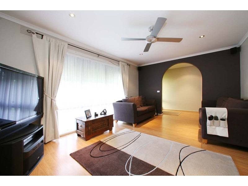 48 English Avenue, Scoresby VIC 3179