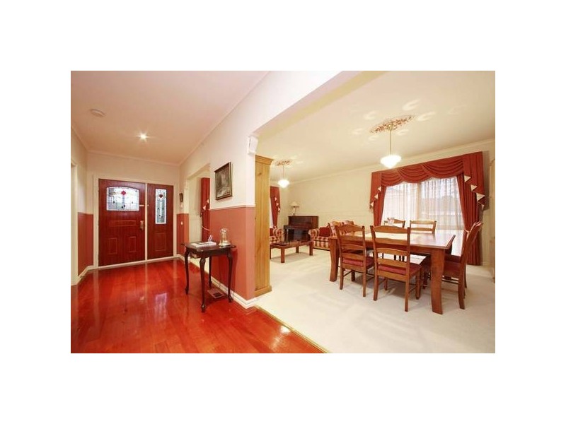 7 Waterloo Place, Rowville VIC 3178