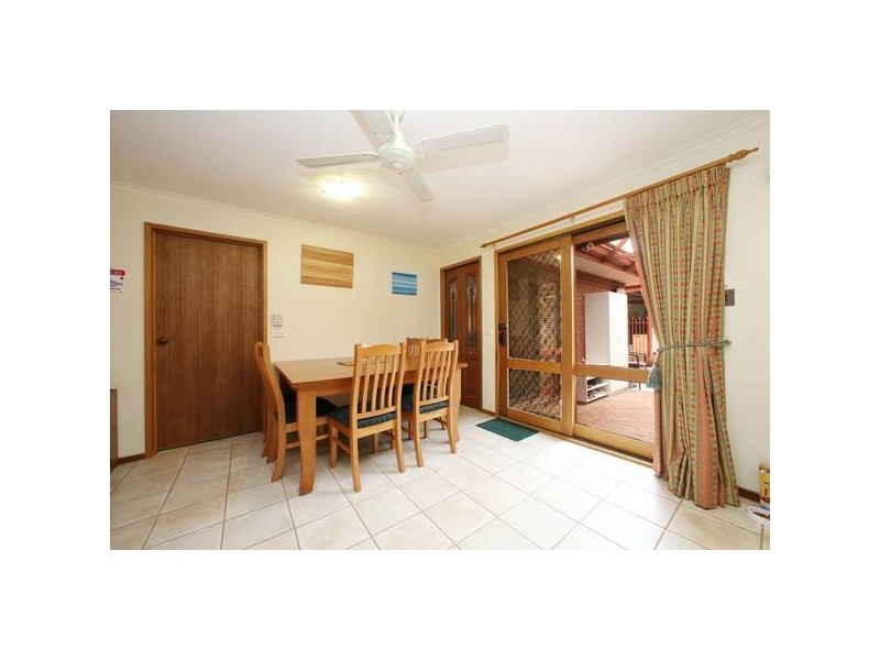 280 Dandelion Drive, Rowville VIC 3178