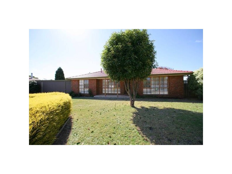 21 Lonsdale Avenue, Rowville VIC 3178