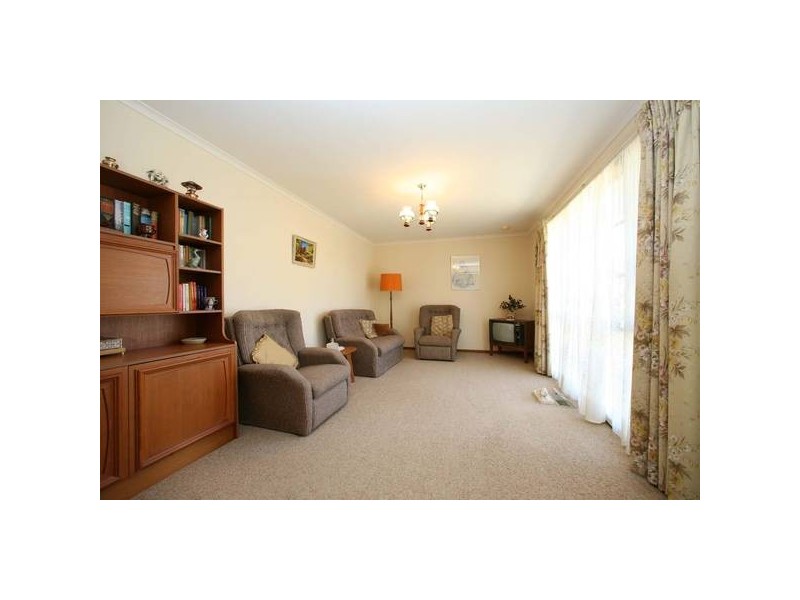 21 Lonsdale Avenue, Rowville VIC 3178