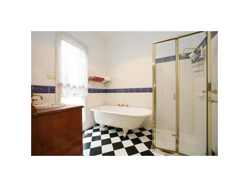 48 Crusoe Drive, Lysterfield VIC 3156