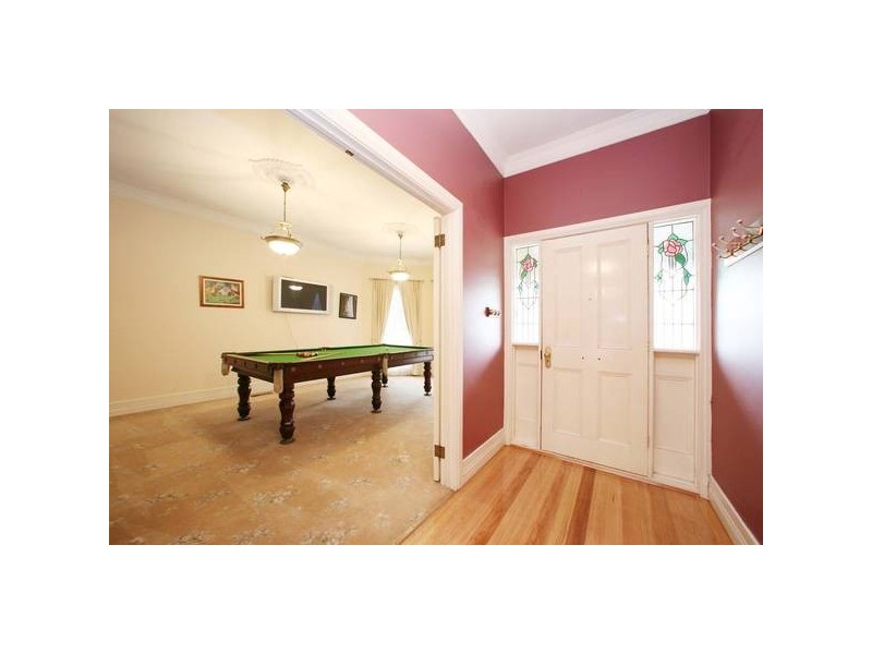 48 Crusoe Drive, Lysterfield VIC 3156