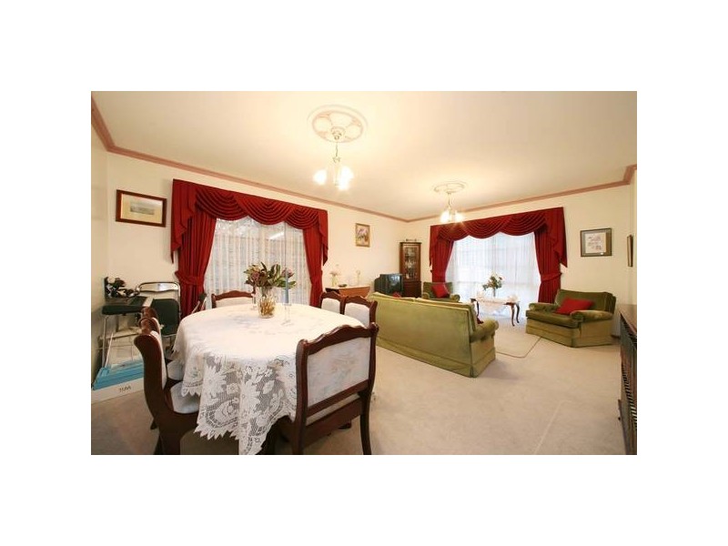 8 Primula Court, Rowville VIC 3178