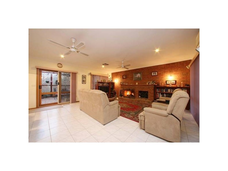 8 Primula Court, Rowville VIC 3178