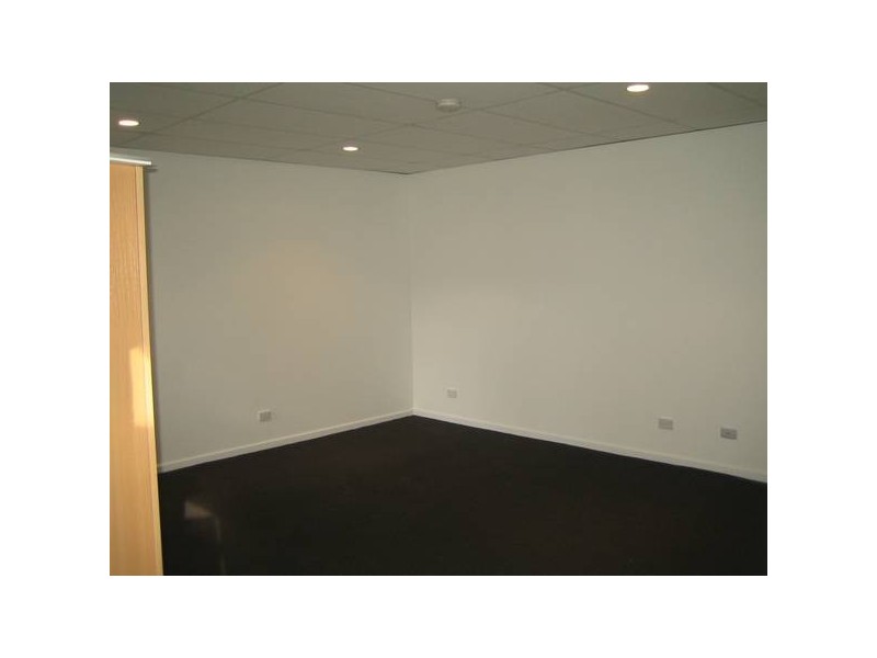 8 Lidgate Ave, Rowville VIC 3178