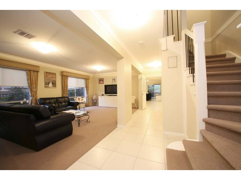 6 Grenfell Place, Lysterfield VIC 3156