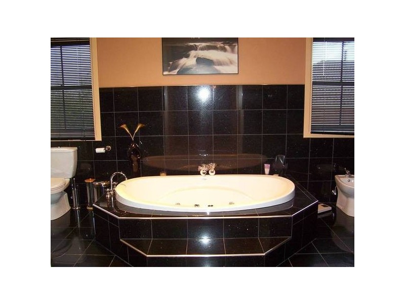 1 Sunrise Court, Lysterfield VIC 3156