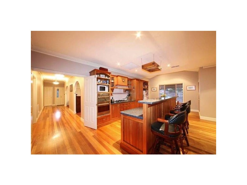32 Salerno Way, Rowville VIC 3178