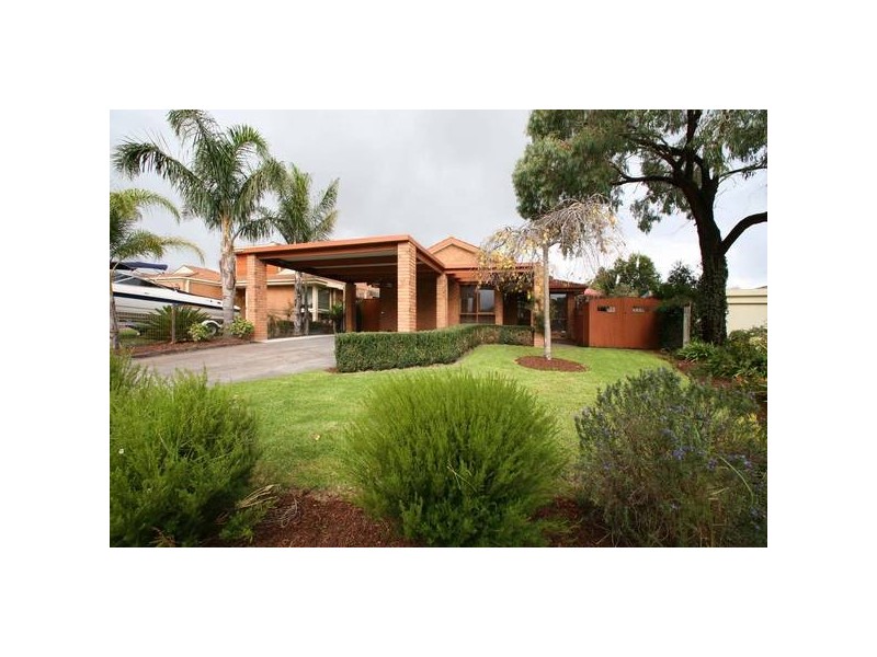 67 Willow Avenue, Rowville VIC 3178