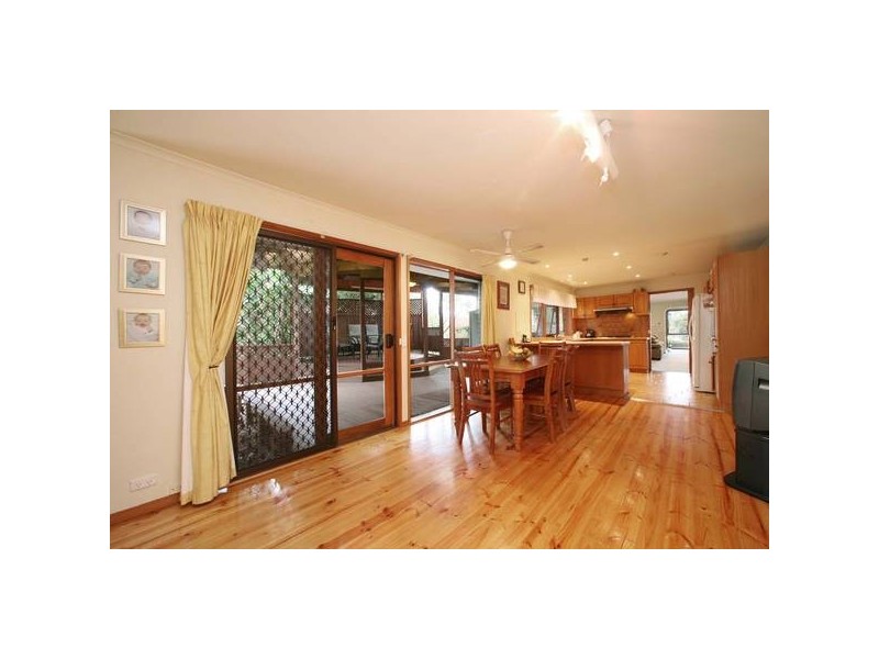 67 Willow Avenue, Rowville VIC 3178