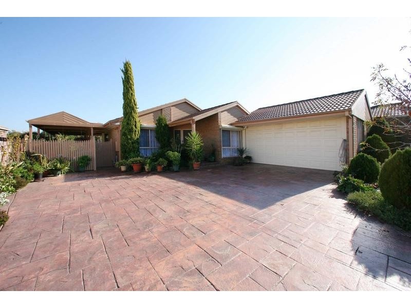 129 Kellbourne Drive, Rowville VIC 3178