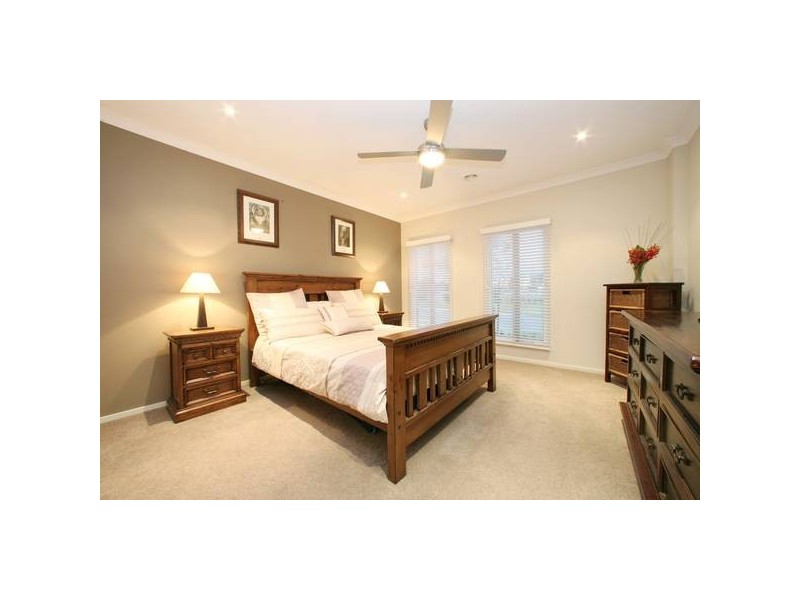 15 Rathgar Road, Lysterfield VIC 3156