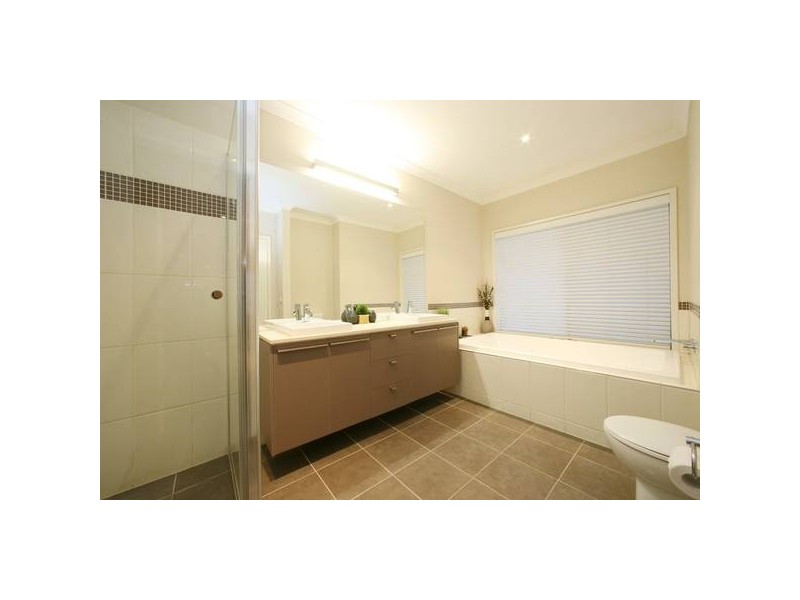 15 Rathgar Road, Lysterfield VIC 3156