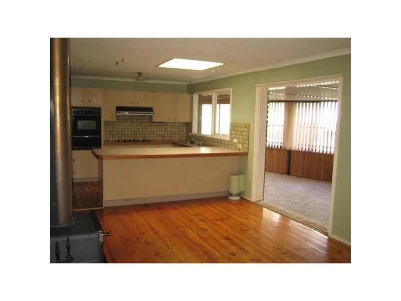 10 Bexsarm Crescent, Rowville VIC 3178