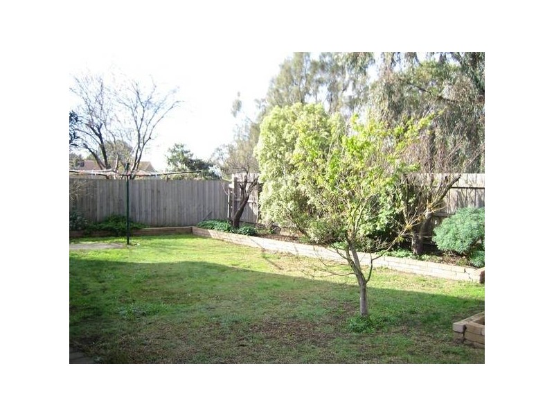 10 Bexsarm Crescent, Rowville VIC 3178