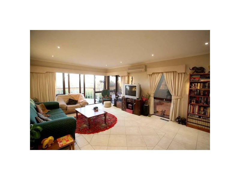 7 Ormonde Road, Ferntree Gully VIC 3156