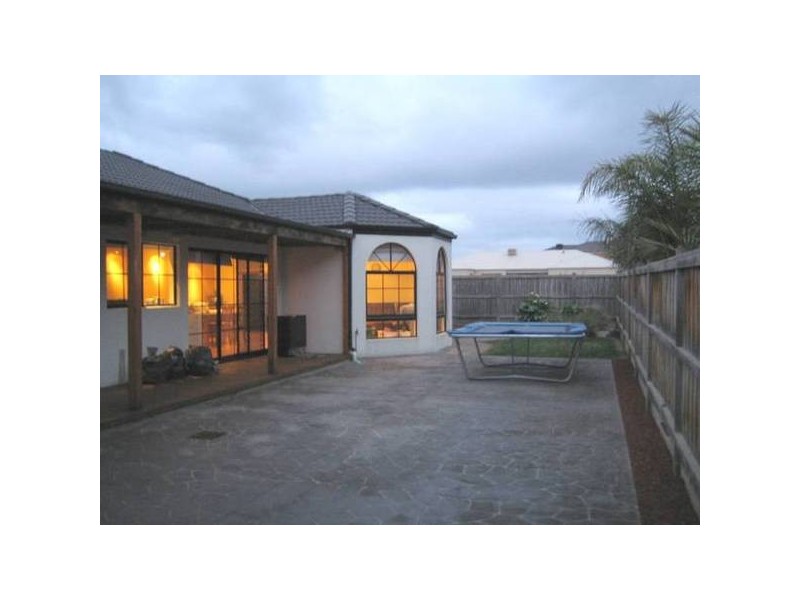 54 Langhorne Crescent, Rowville VIC 3178