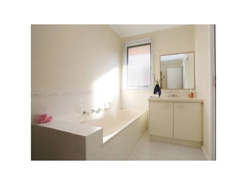 6 Stephanie Close, Ferntree Gully VIC 3156