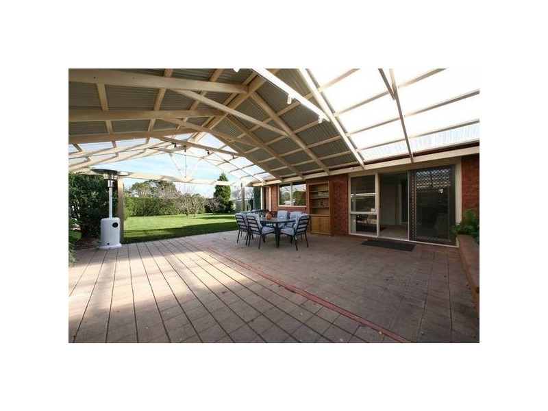 6 Stephanie Close, Ferntree Gully VIC 3156