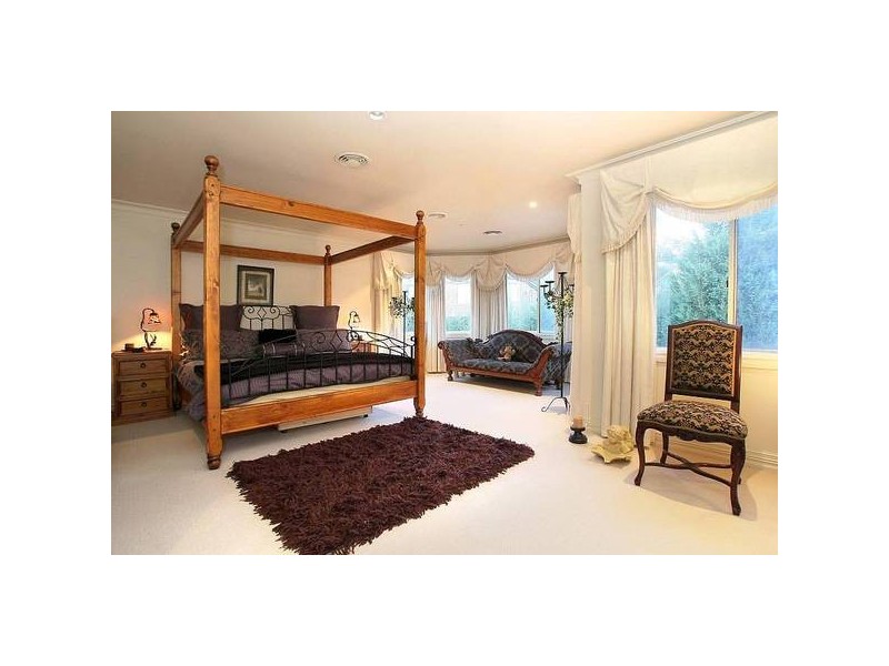 6 Crossley Court, Lysterfield VIC 3156