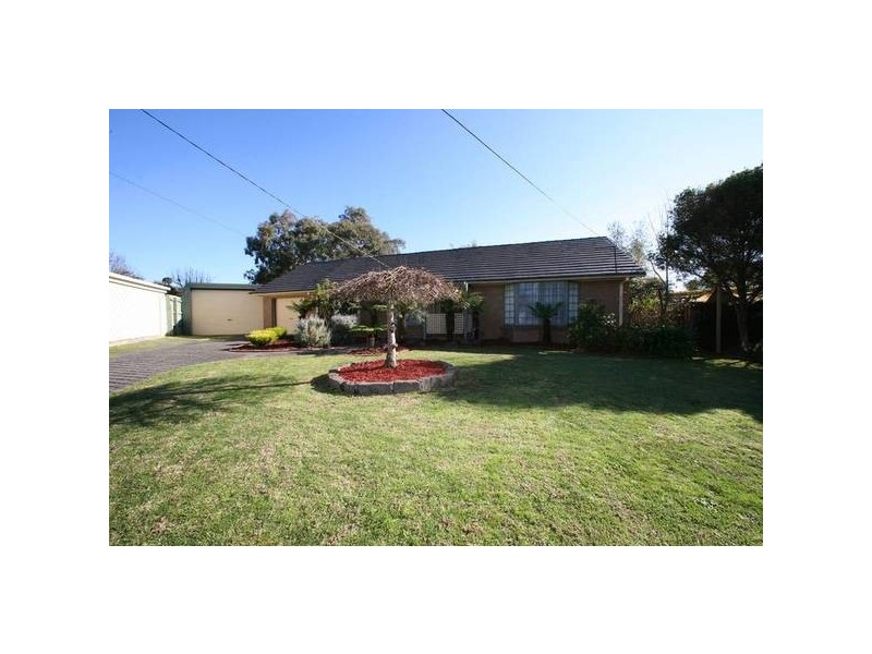 6 Bromley Close, Ferntree Gully VIC 3156