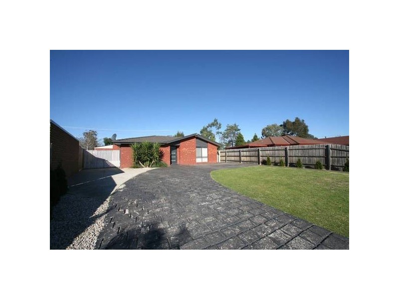 35 Balladonia Road, Rowville VIC 3178