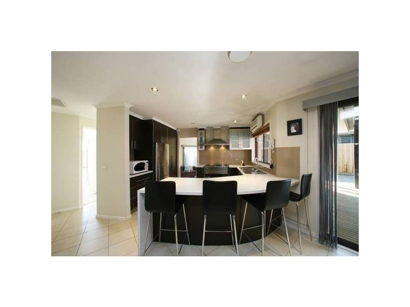 35 Balladonia Road, Rowville VIC 3178