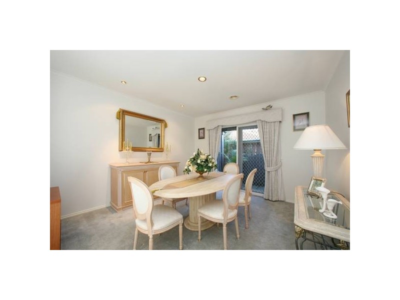 25 Airedale Way, Rowville VIC 3178