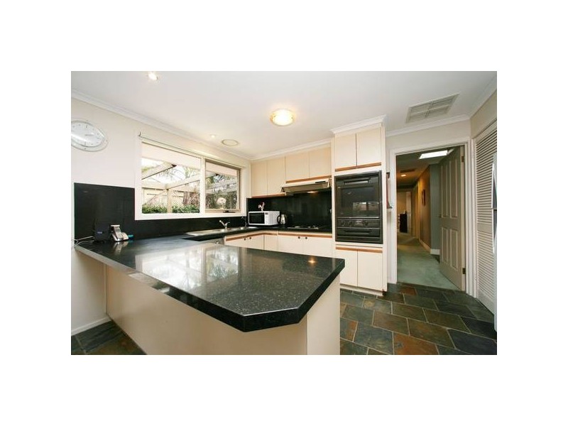 15 Hancock Drive, Ferntree Gully VIC 3156