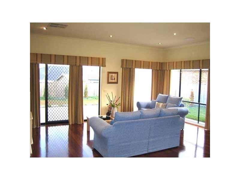 29 Langhorne Crescent, Rowville VIC 3178