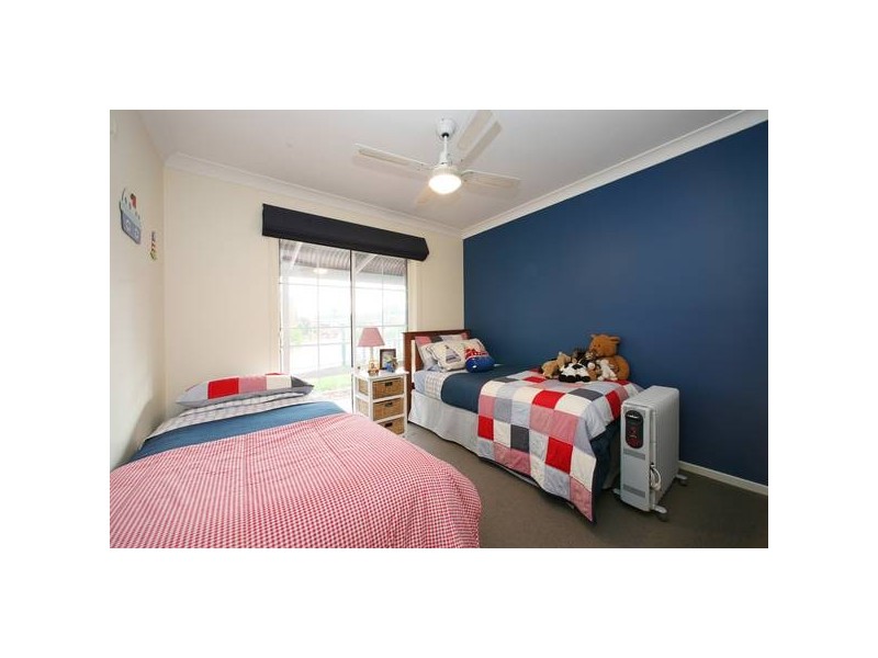 17 Westminster Drive, Rowville VIC 3178