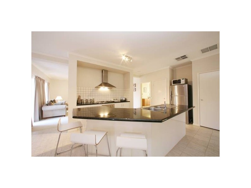 46 Kilcunda Drive, Rowville VIC 3178