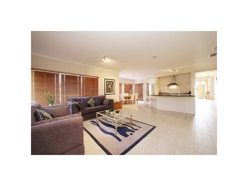 46 Kilcunda Drive, Rowville VIC 3178