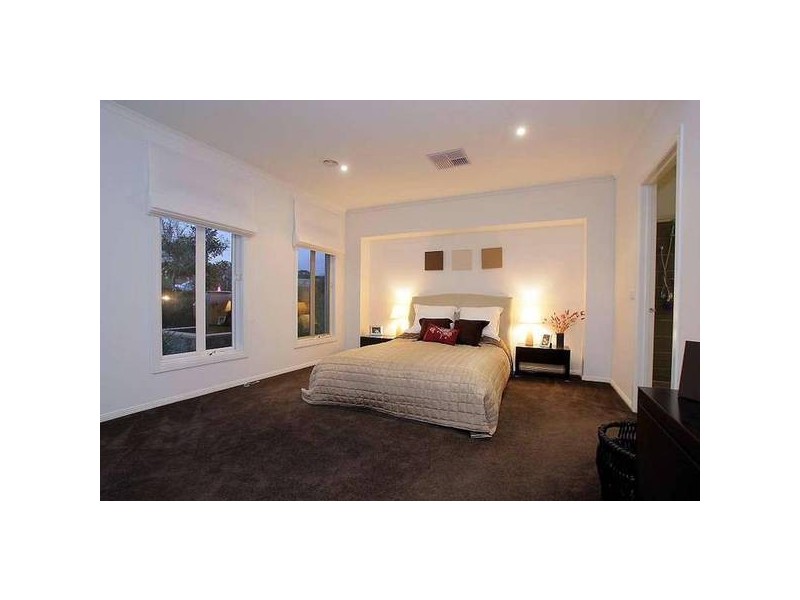 70 Grange Drive, Lysterfield VIC 3156