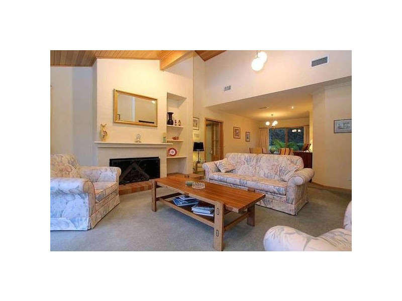 12 Parkside Boulevard, Lysterfield South VIC 3156