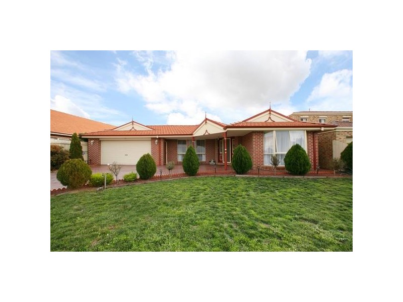 41 Fairway Drive, Rowville VIC 3178