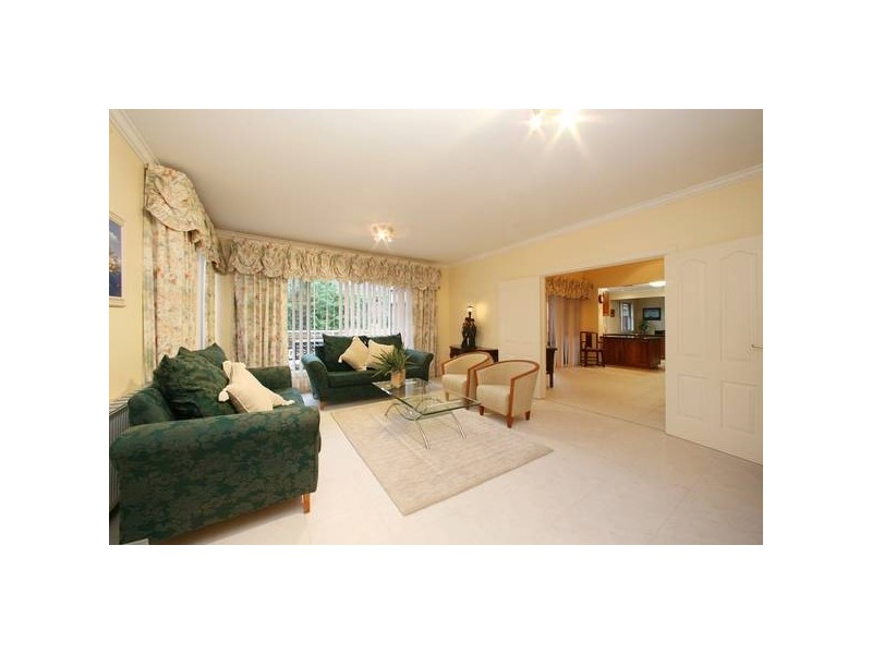 8 Palmerston Road, Lysterfield VIC 3156