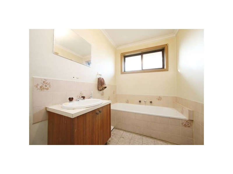 30 Wedge Crescent, Rowville VIC 3178