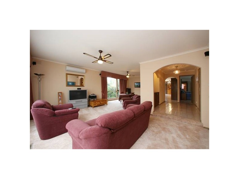 4 Yukon Court, Rowville VIC 3178