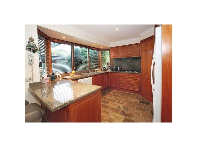 31 Vinen Road, Scoresby VIC 3179