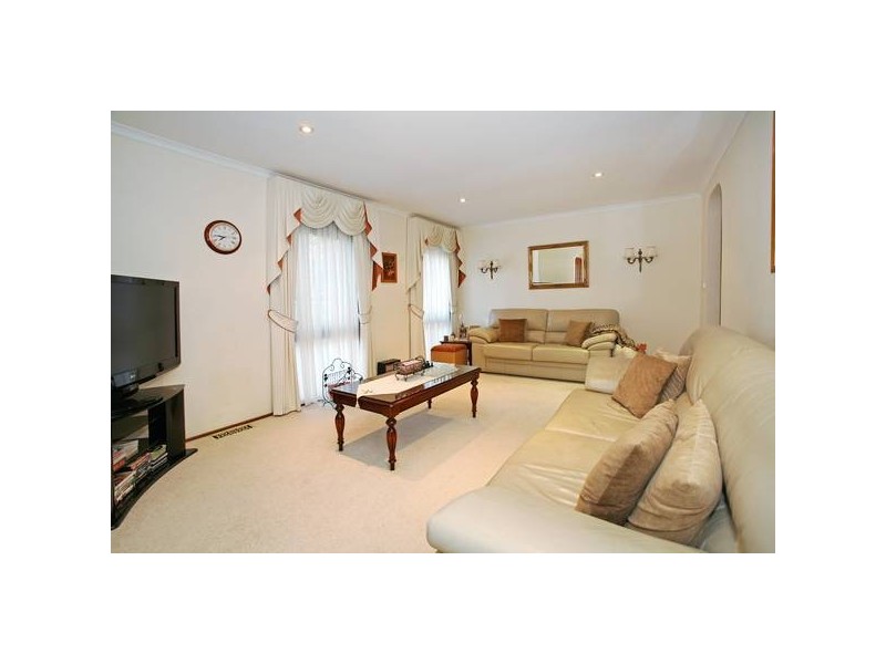 31 Vinen Road, Scoresby VIC 3179